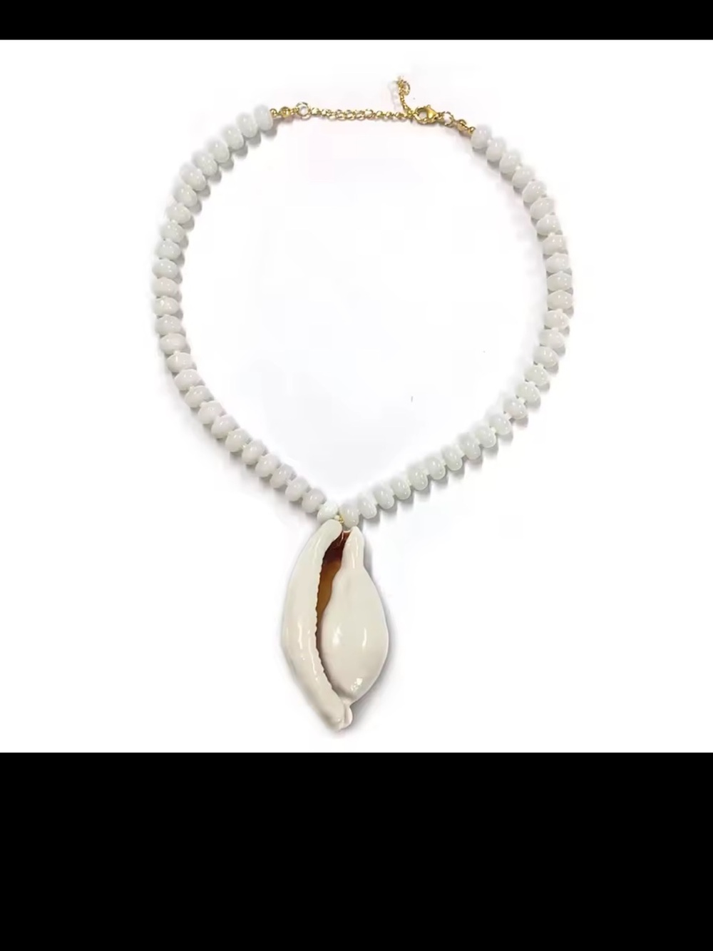 Brand White Beaded Necklace with Giant Shell